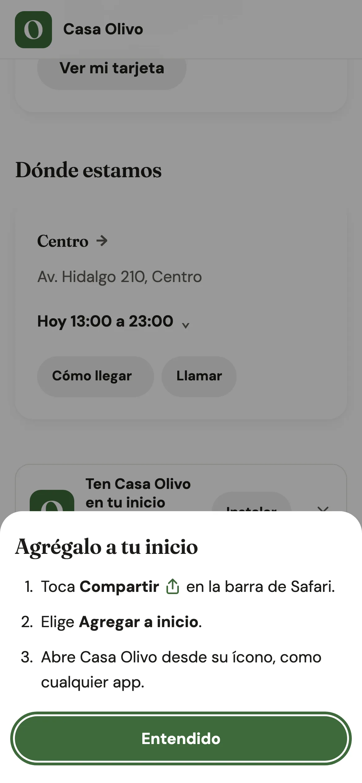 Los pasos para iPhone: toca Compartir en la barra de Safari, elige Agregar a inicio y abre Casa Olivo desde su ícono