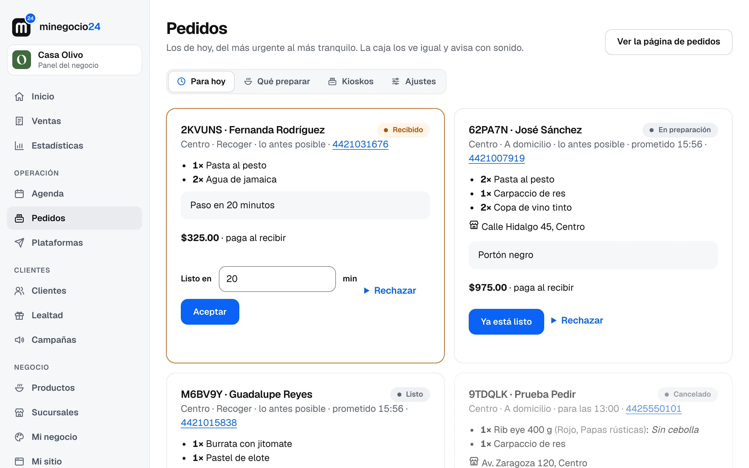 La página Pedidos del panel en Para hoy, con un pedido recibido de Fernanda, uno en preparación a domicilio de José y uno listo de Guadalupe